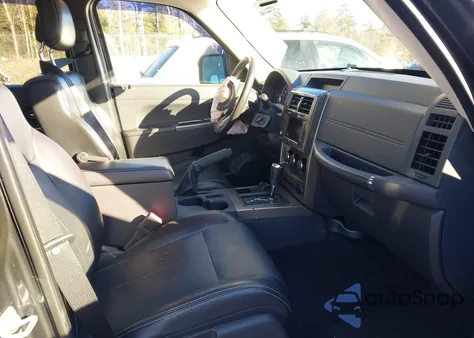 2011 Jeep Liberty Limited Edition from USA, damaged, VIN 1J4PN5GK2BW531361